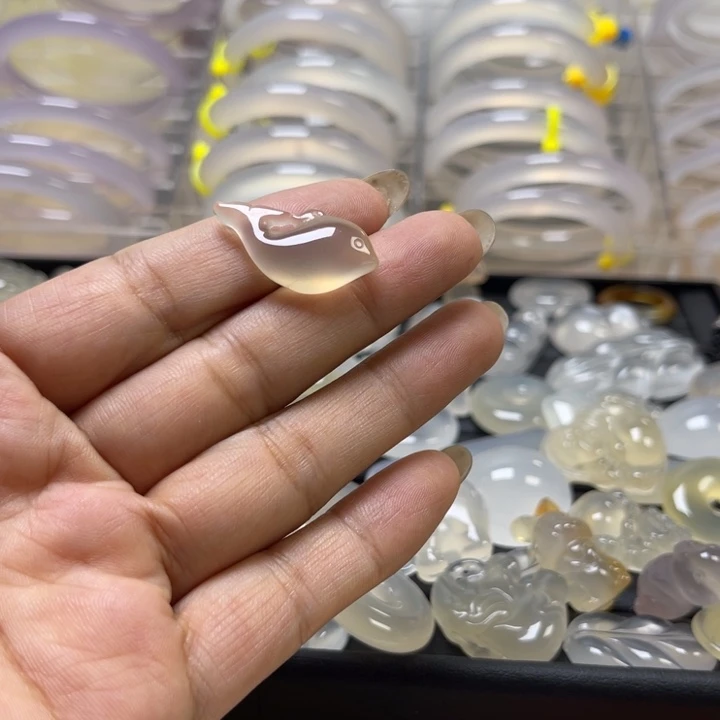 玛瑙/玉髓手镯未镶嵌卡*西