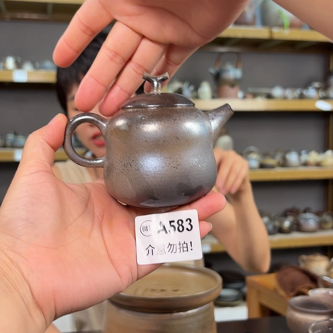 坭兴陶纯柴烧原矿泥料纯手工壶