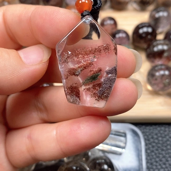 未镶嵌颈饰水晶水晶