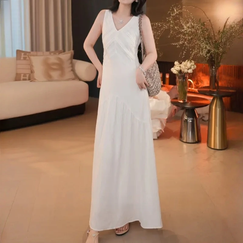 夏季无袖裙白色吊带背心连衣裙子女2025新爆款巨好看独特漂亮长裙
