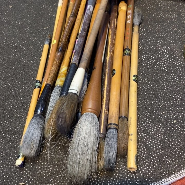 龙***丽陶瓷艺术品制作工艺品