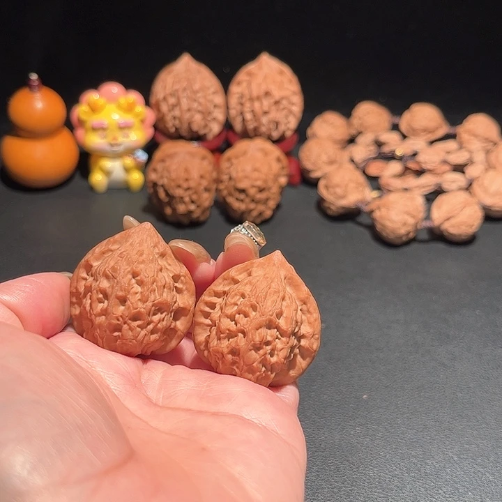 吊坠文玩核桃贵妃帽