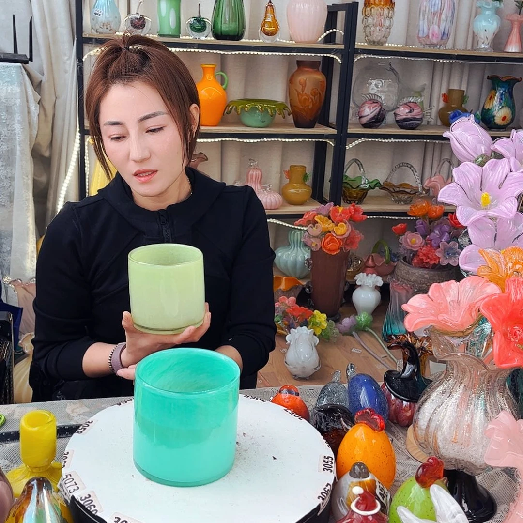 绿笔筒 福利家悦琉璃工艺品