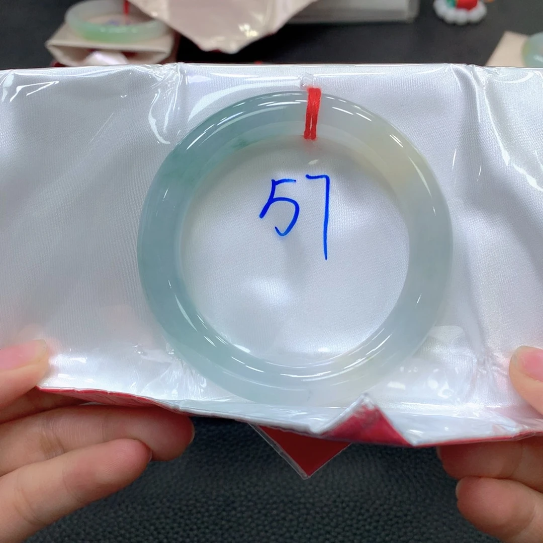 翡翠未镶嵌手镯57圆