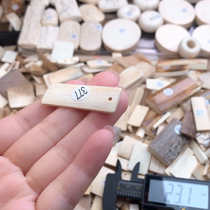 泥塑不打孔联系客服