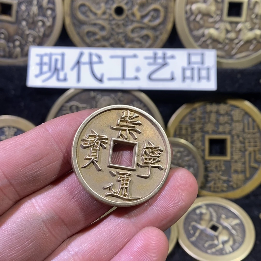 青***易铜翻砂铸造现代工艺品