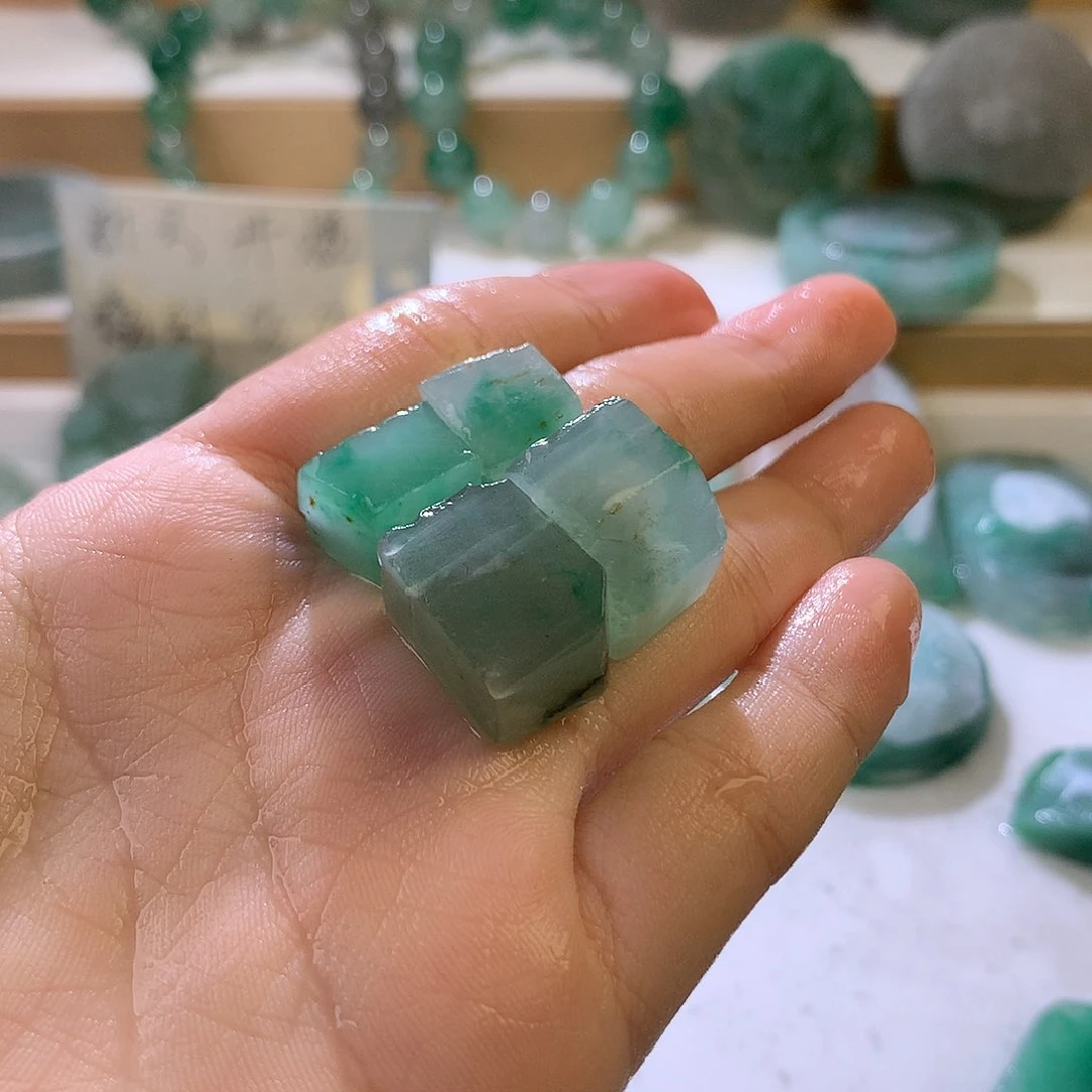 石英质玉未镶嵌珠宝半成品
