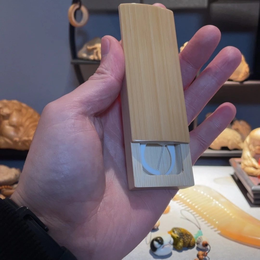 C***N木方颜竹木艺术把件