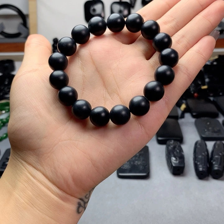 手串未镶嵌和田玉（墨玉）特价12mm