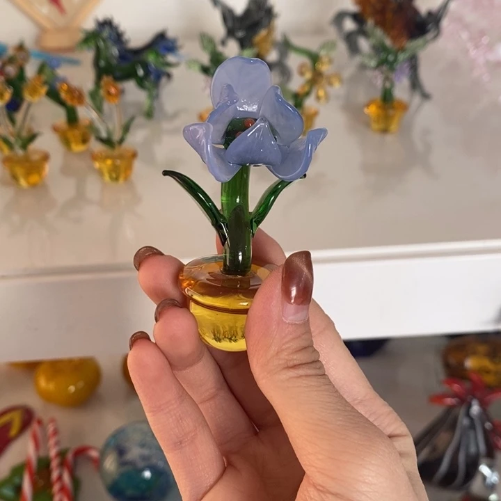 琉璃手工艺品是***?琉璃