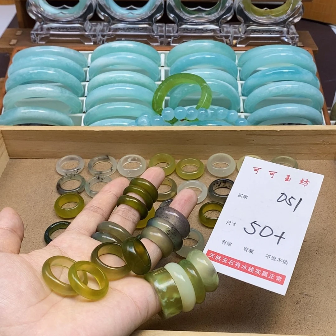 【闪购商品】蛇纹石玉手镯未镶嵌爱****子