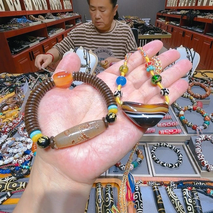 未镶嵌玛瑙/玉髓珠宝奇石
