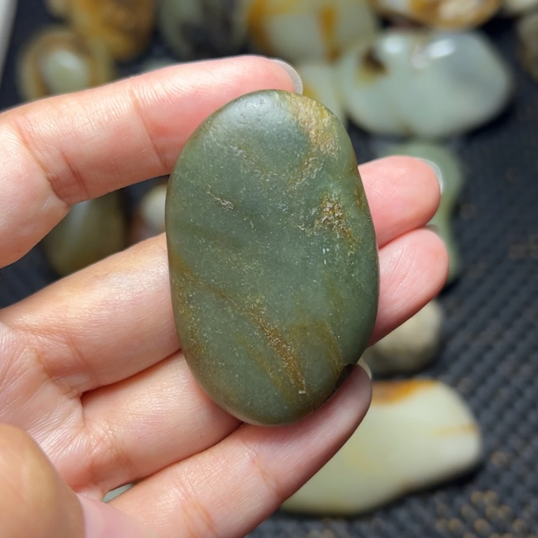 未镶嵌和田玉挂件A95