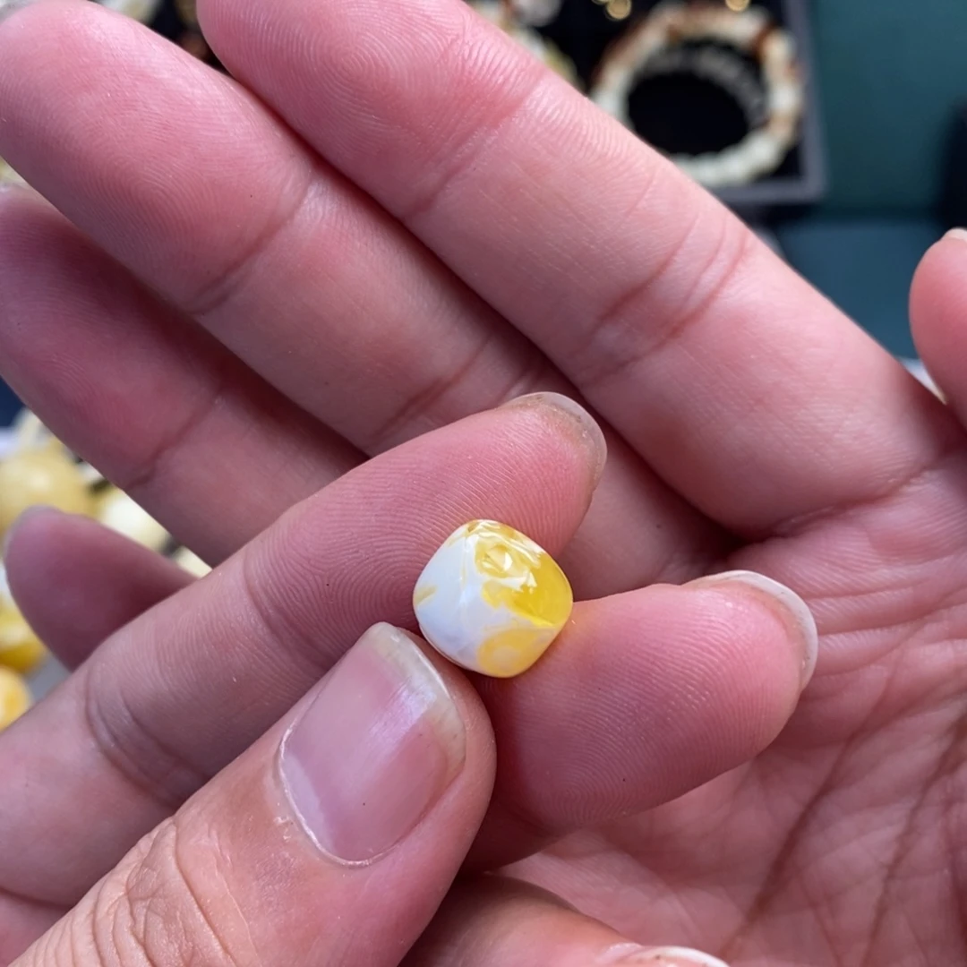 裸石蜜蜡未镶嵌11.5mm金漆白妖孽
