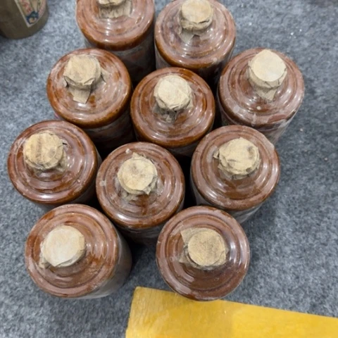 盘子瓶子手工手绘