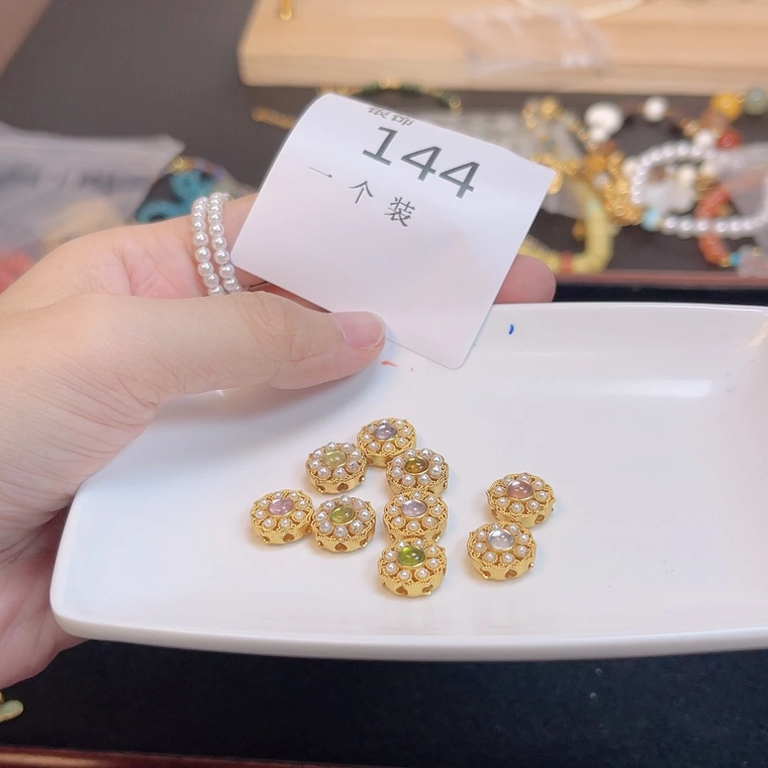 水晶珠宝半成品银S925镀金镶嵌144 。