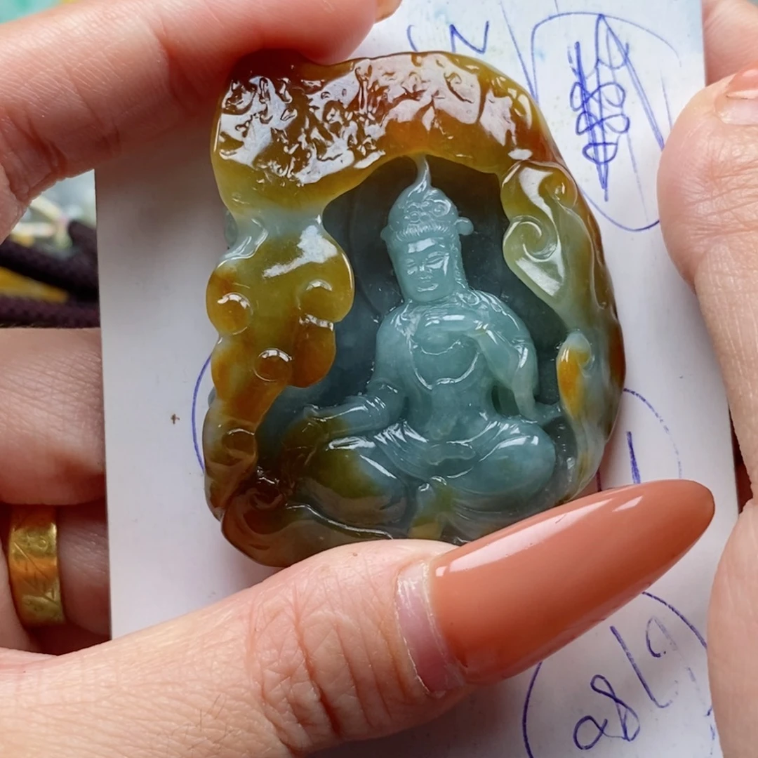 翡翠颈饰未镶嵌周*翡翠