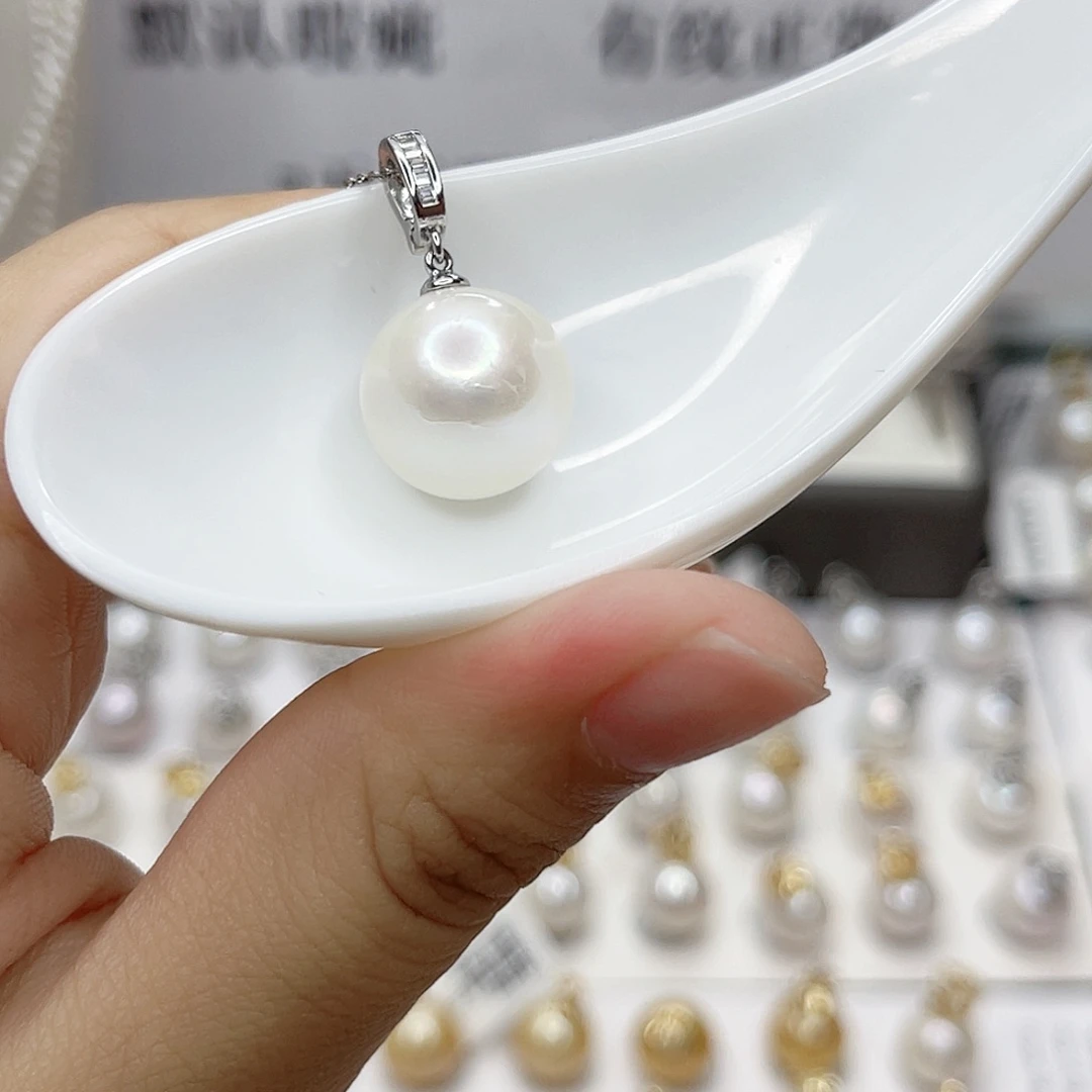 淡水珍珠合金吊坠(赠链)