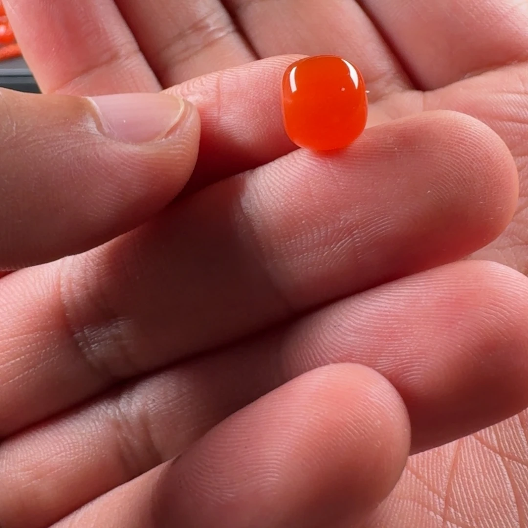 未镶嵌老型9.7*8.6mm南红玛瑙