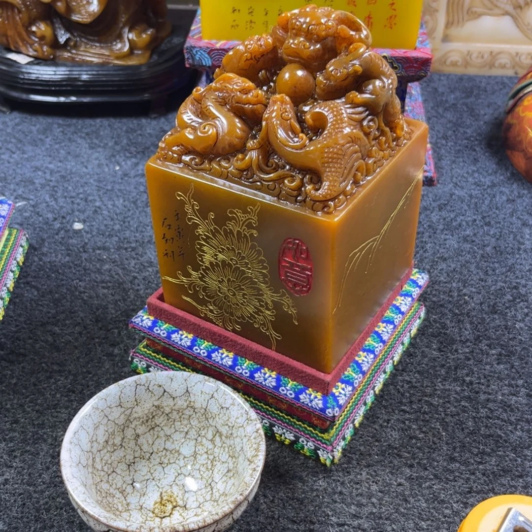 精美手工制作瓷瓶