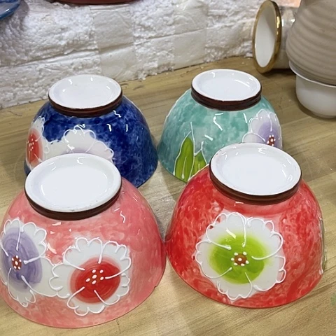 微瑕，不明火，口径12高度7，4个不同色