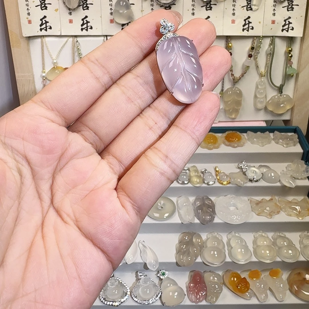 舒***！未镶嵌颈饰玛瑙/玉髓