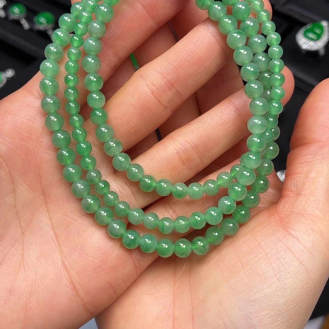 翡翠18K金镶嵌戒指