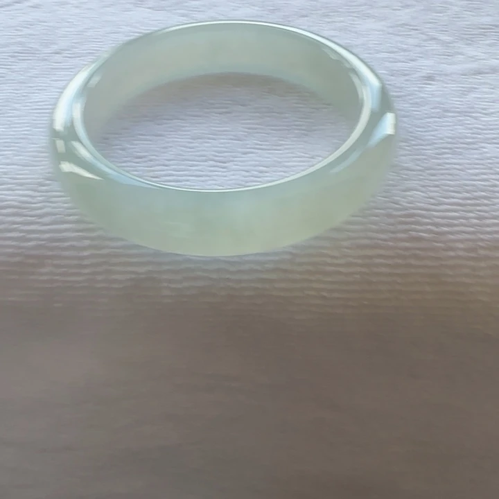 翡翠未镶嵌手镯 糯冰
