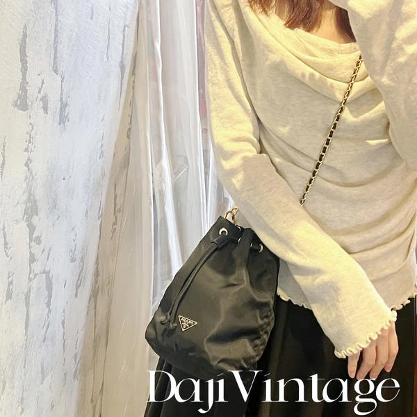 95新 Prada/普拉达 大吉中古/Prada普拉达抽绳小福袋手拿包