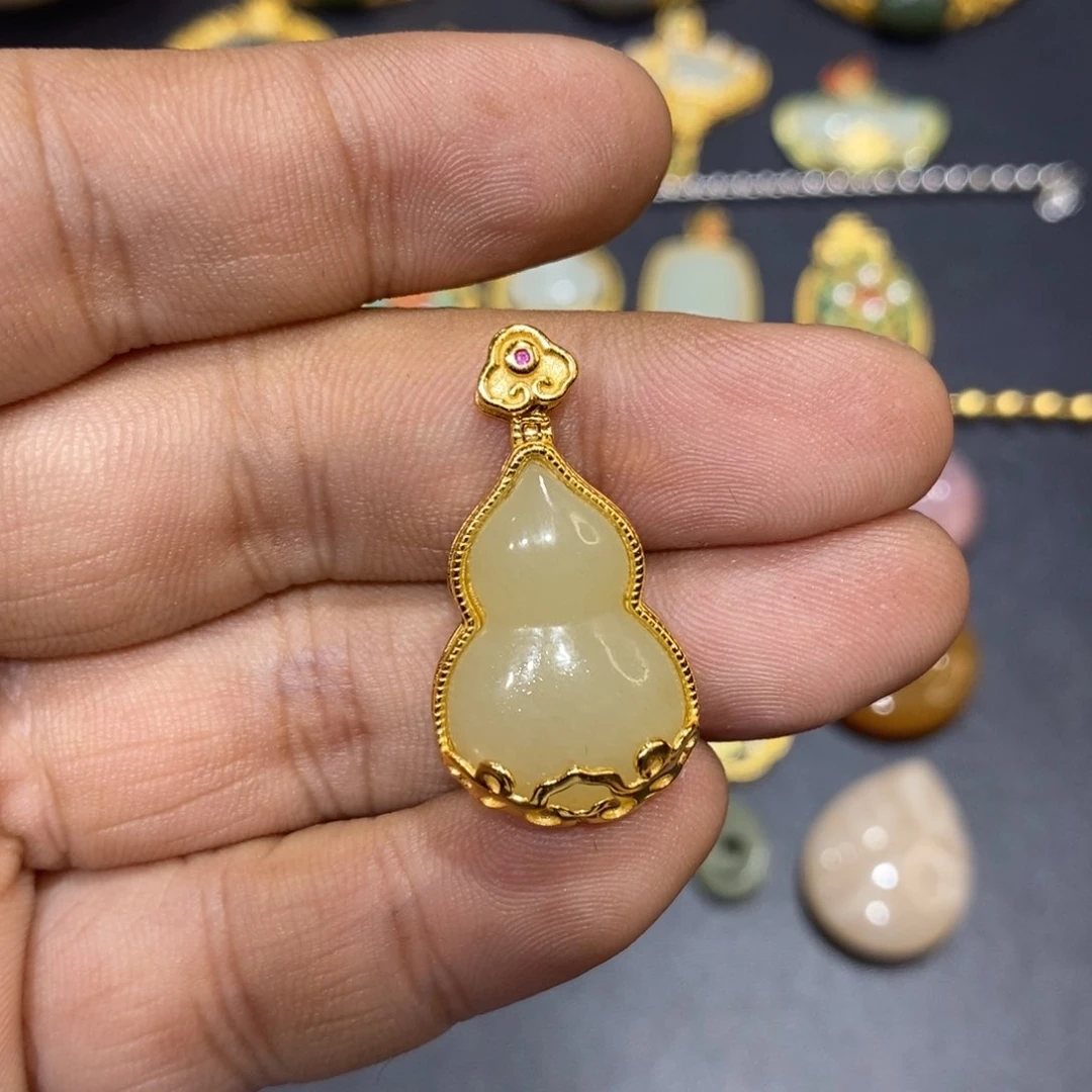 和田玉颈饰银S925镀金镶嵌