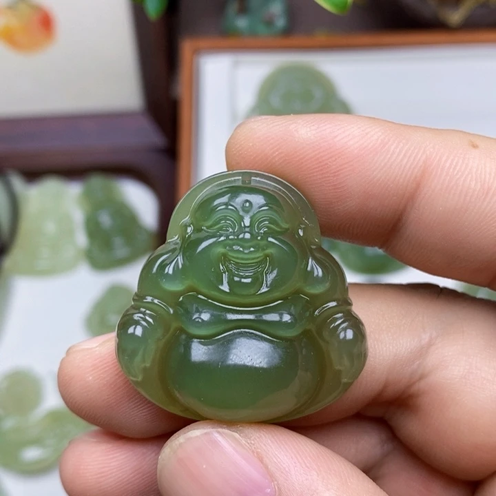 开***心和田玉未镶嵌颈饰
