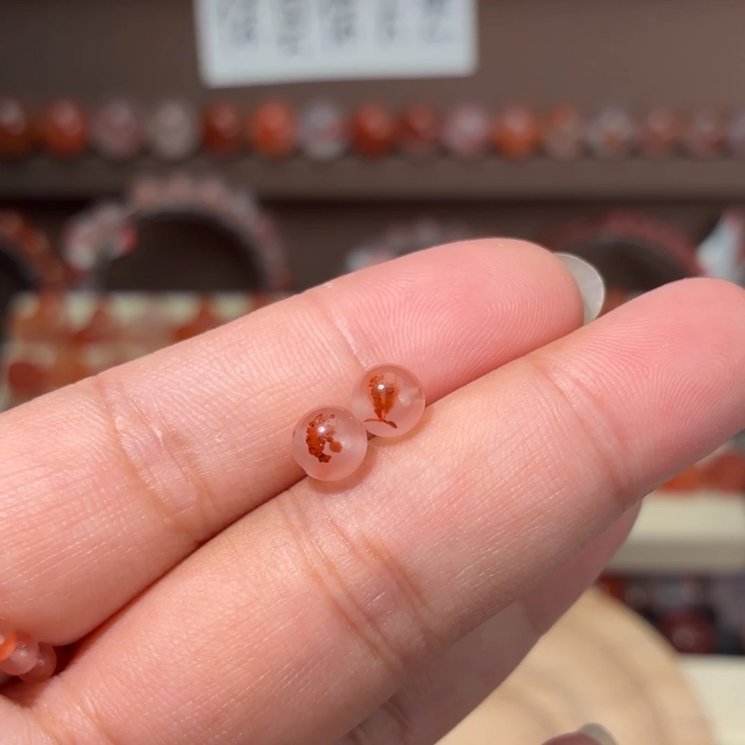桃***子南红玛瑙未镶嵌川料2颗单珠6咪