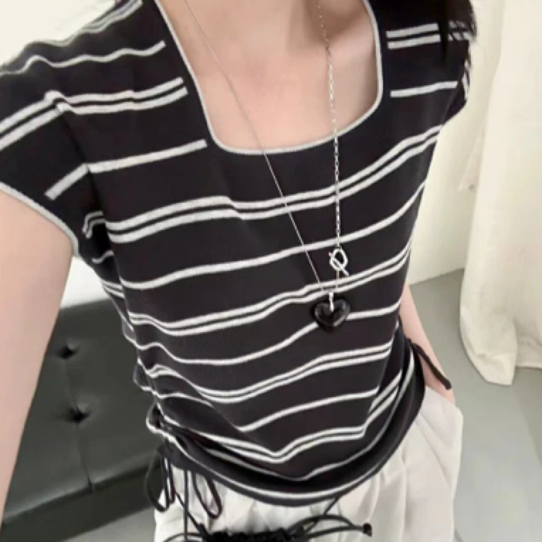 邹先森35088-29针织衫休闲风常规款条纹上衣夏季女设计感显瘦百搭