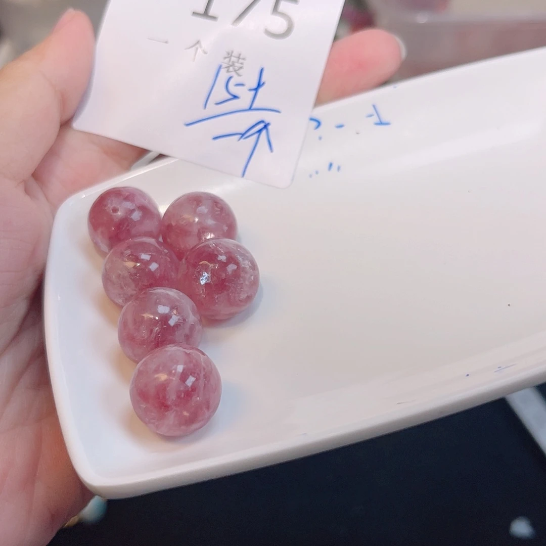 珠宝半成品未镶嵌水晶175 。