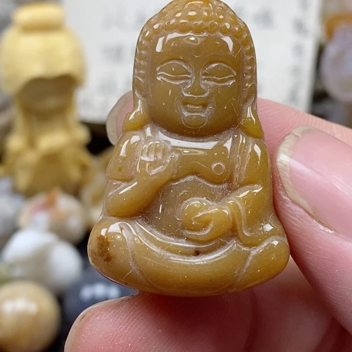 颈饰未镶嵌硅化珊瑚（珊瑚玉）小