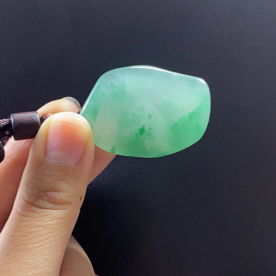 石英质玉颈饰未镶嵌