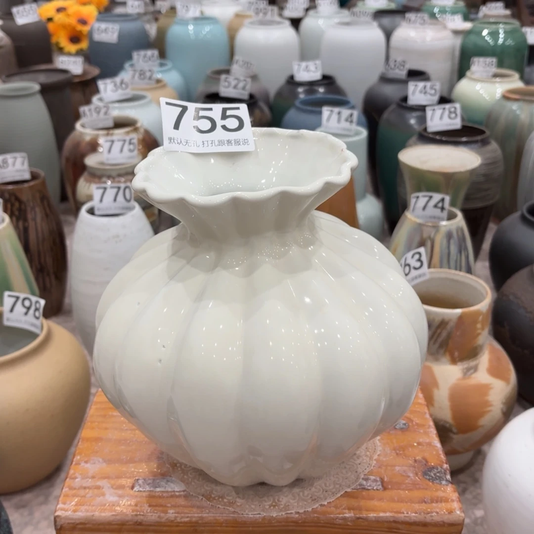 摆件瑕疵755 景德镇陶瓷花瓶高22口6
