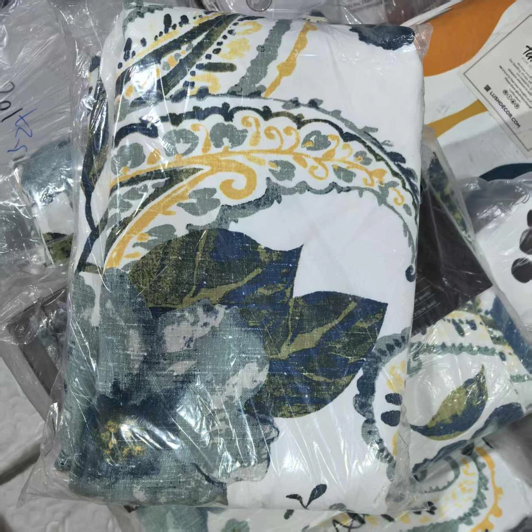 绿野仙踪罗马杆窗帘，单片132*274.发2片