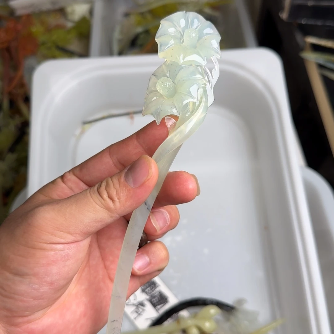 蛇纹石玉未镶嵌发饰