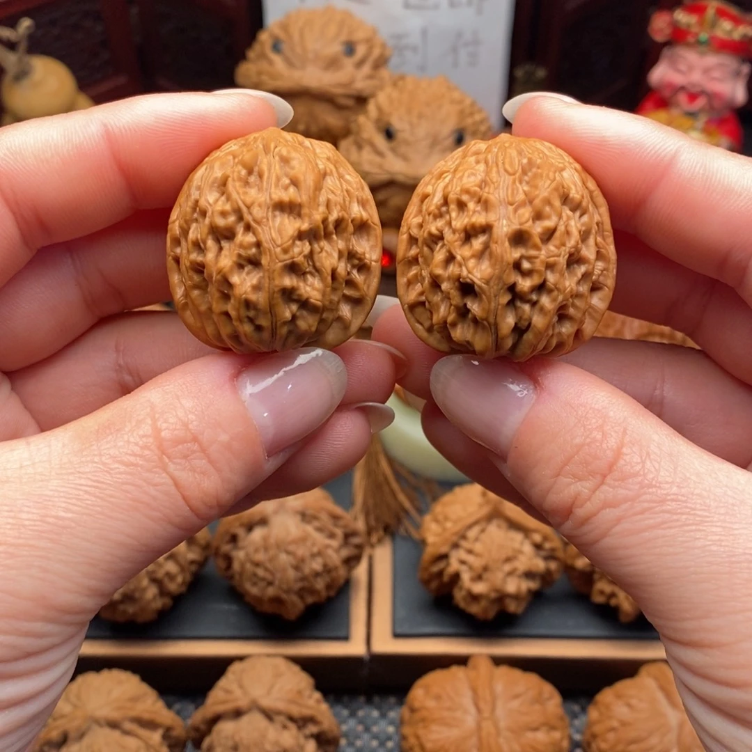 把件文玩核桃野生龙珠手捻33尺