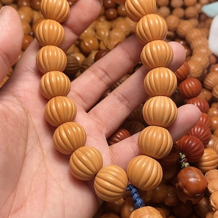 猴头核桃手串W****n手持