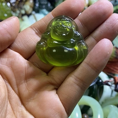 岫玉未镶嵌颈饰挂件