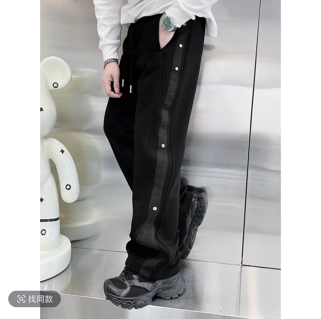 枪2夏款新款高档黑色休闲裤男士潮流百搭刺绣束脚运动裤纯色长裤