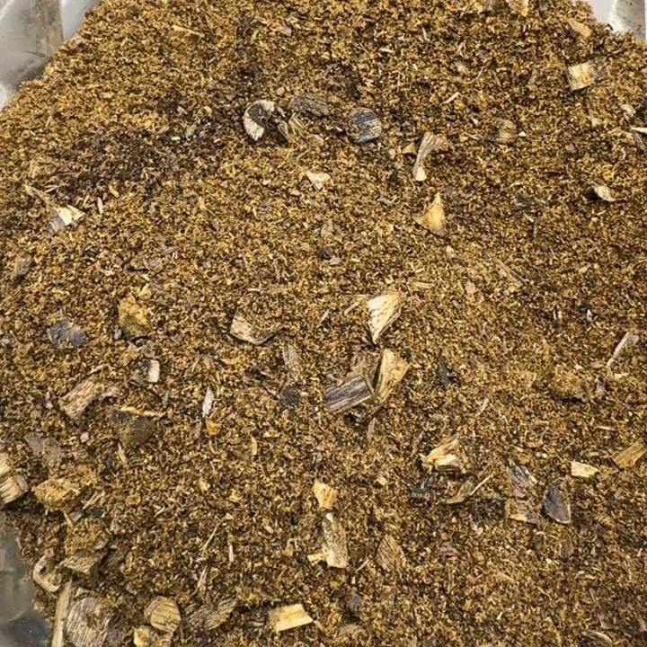 沉香沉香碎屑海南钻孔料