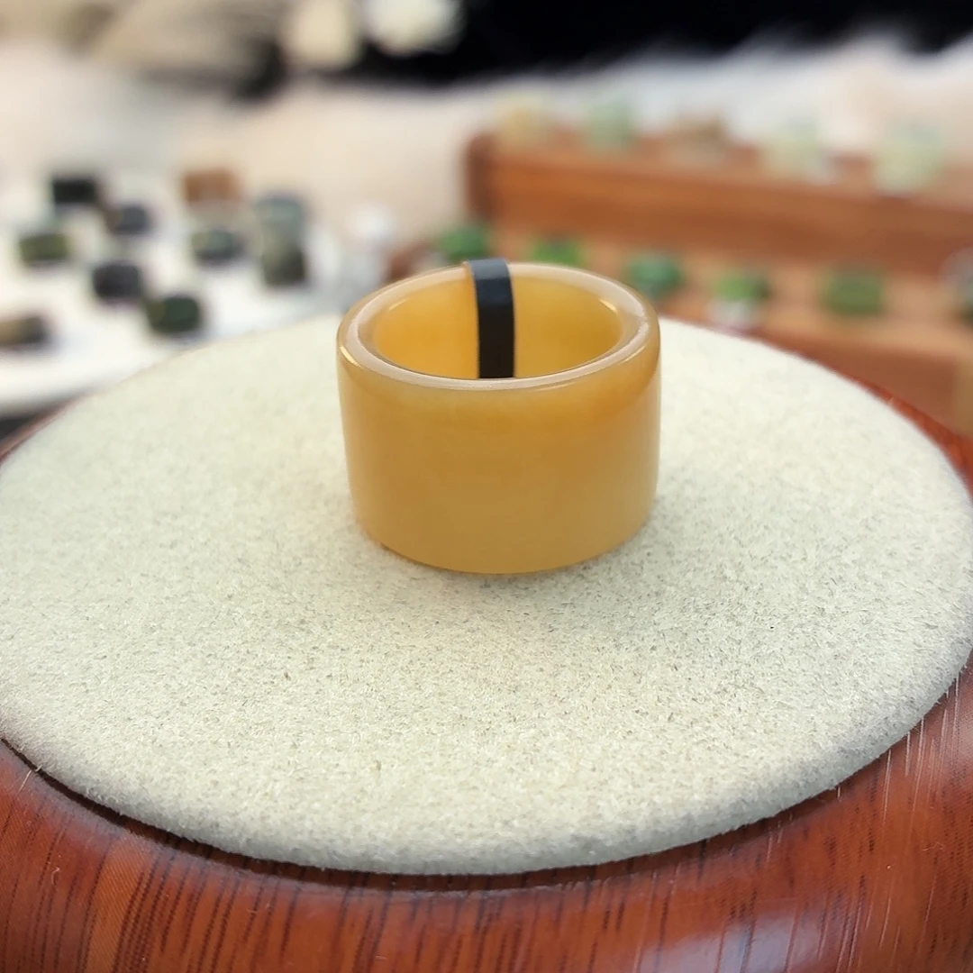 和田玉未镶嵌戒指i50俄糖圆切17.3mm