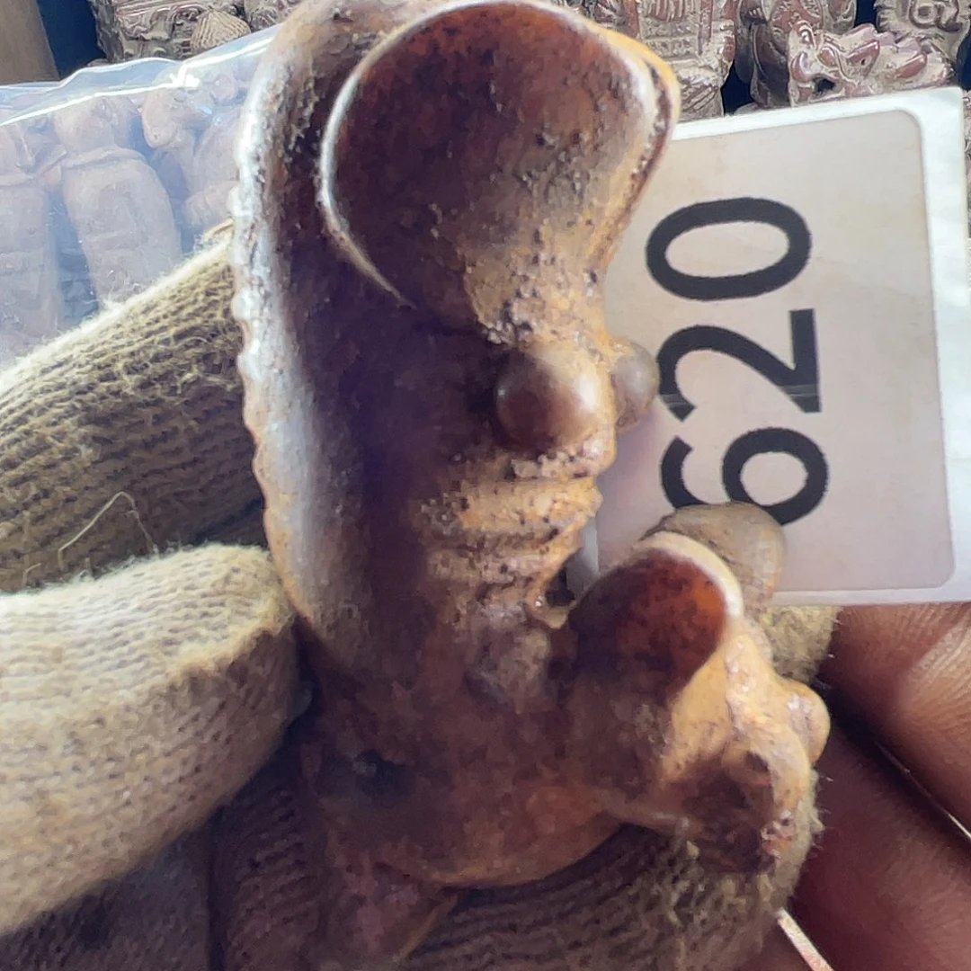 和田玉（糖玉）未镶嵌挂件