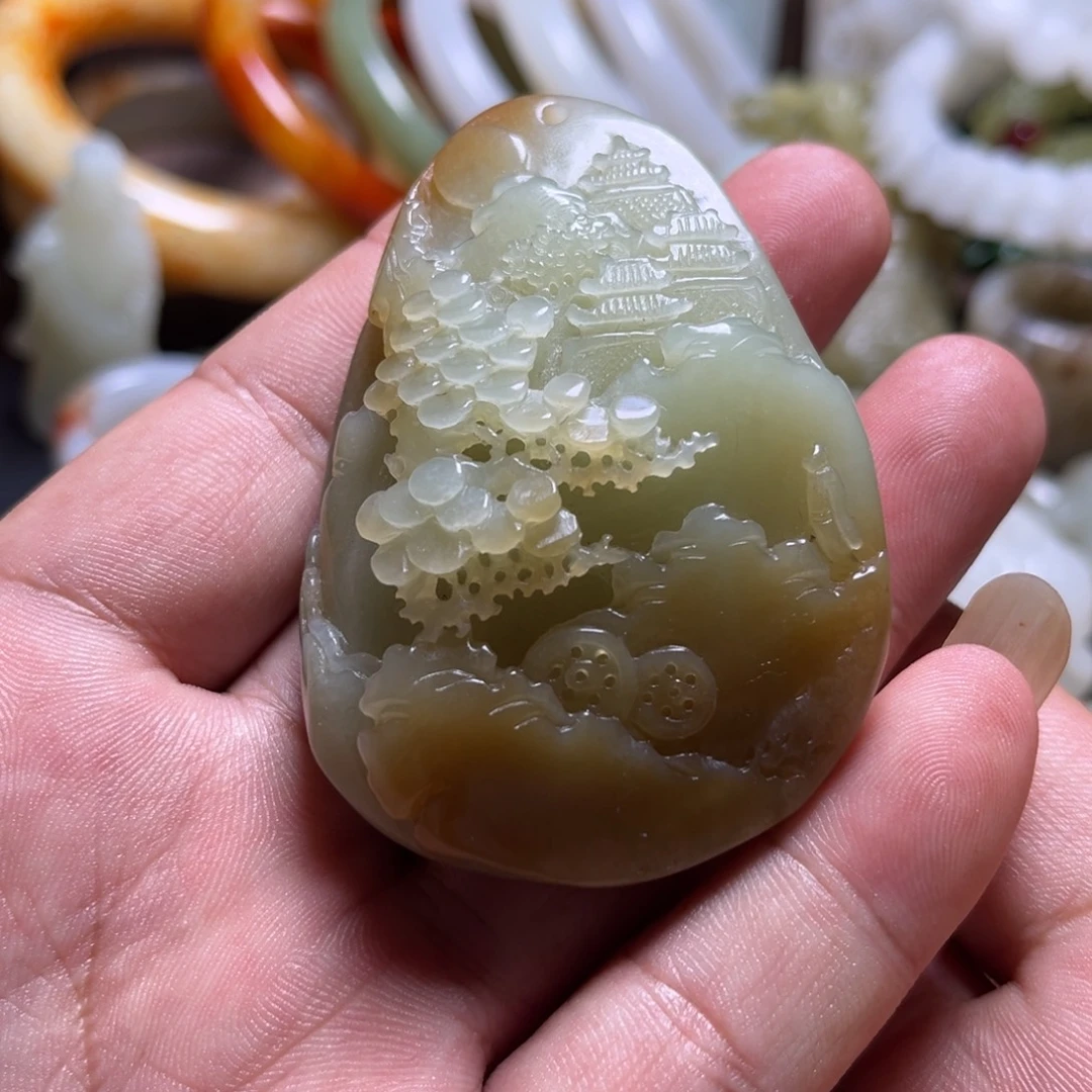 颈饰未镶嵌和田玉