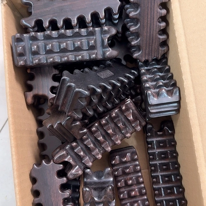 紫光檀大号手把件瑕疵款