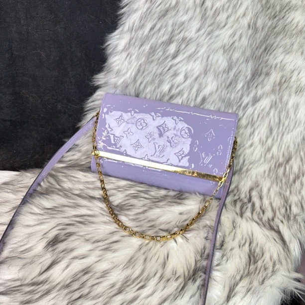 95新 LouisVuitton/路易威登 薰衣草紫老花单肩斜挎包