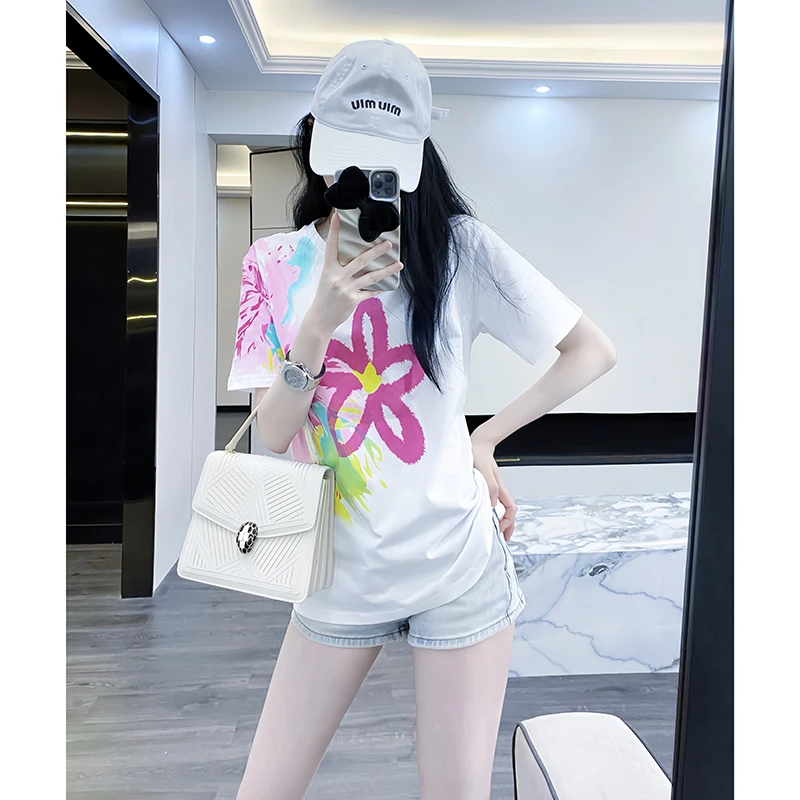 白色短袖女t恤夏季2025新款油画印花设计感洋气减龄宽松显瘦体恤